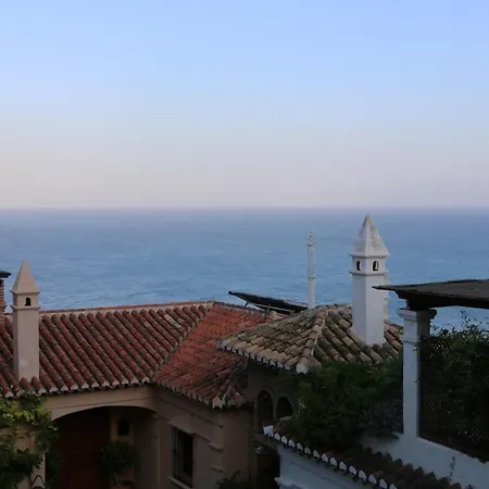 度假居 Charming Idyllic Sea View House 阿尔姆尼卡