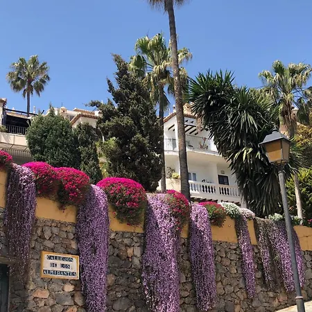 度假居 Charming Idyllic Sea View House 阿尔姆尼卡