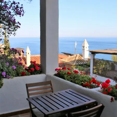 度假居 Charming Idyllic Sea View House